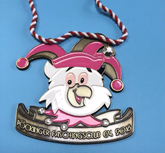 Precio de fábrica 2D Metal elevado Toronto Carnival Product Run Ping Popcorn Popper Medalla de oro Muestra aleación de zinc Medallón de carnaval